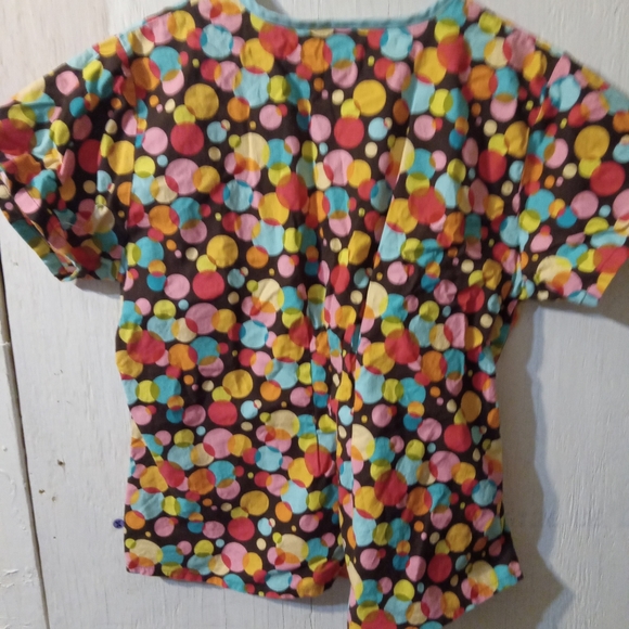 Women scrub tops - Picture 13 of 16